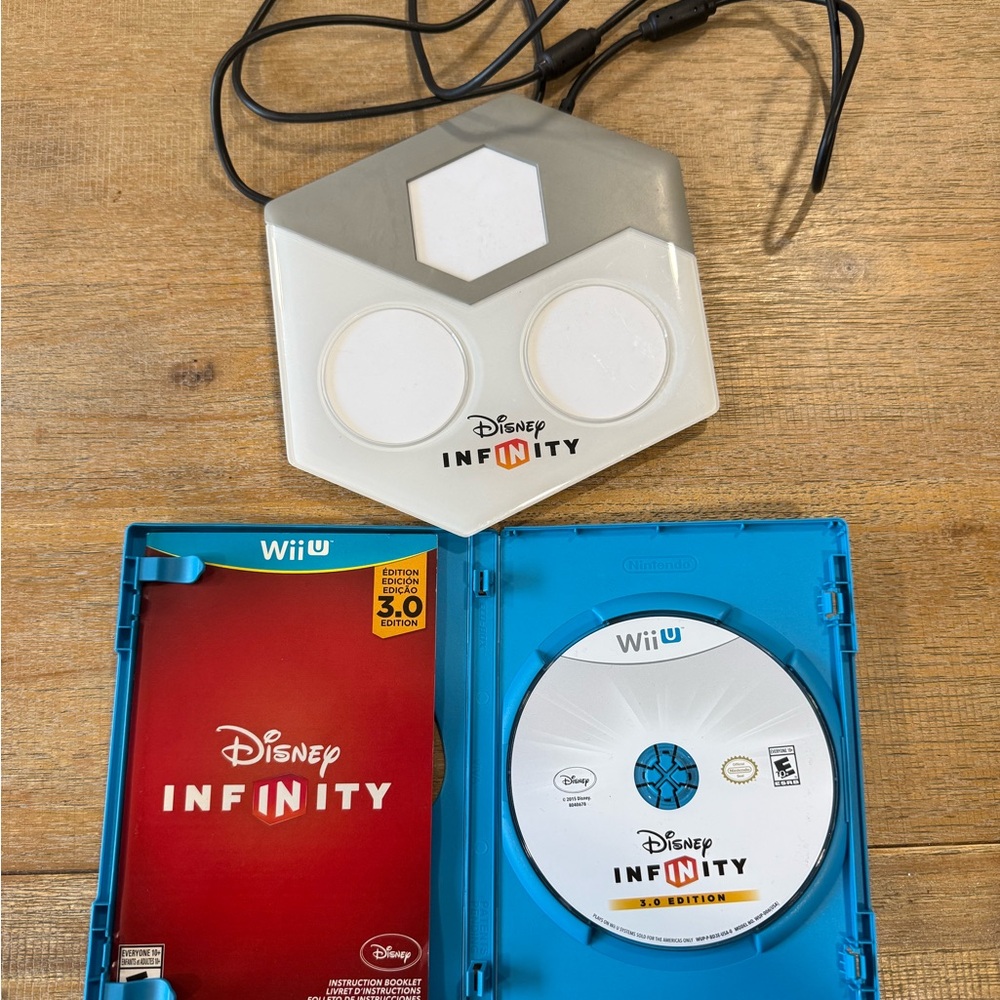 Disney Infinity Wii U Set with Red and Blue Elements